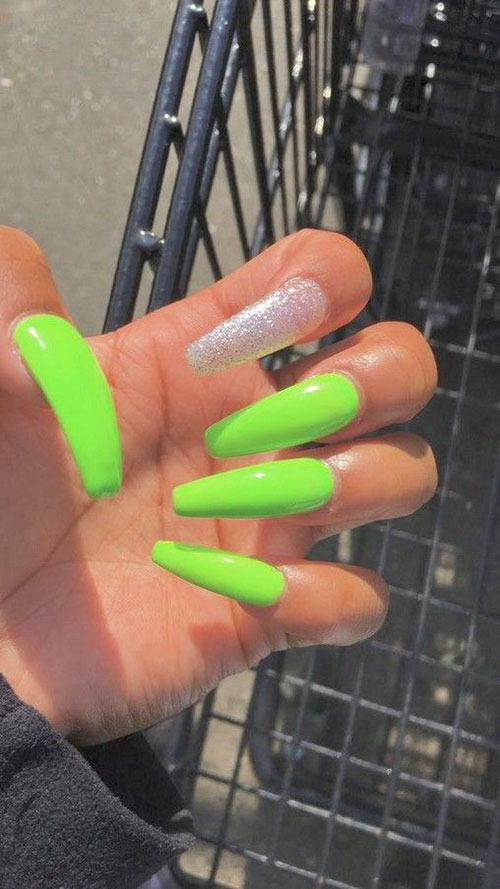 Green Nails Acrylic